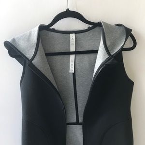 Grey and black lululemon reversible vest.